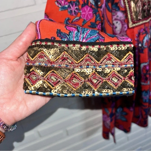 Soft Surroundings Samara Sequins embroidered floral tunic, Women’s Size Small P - Picture 4 of 8